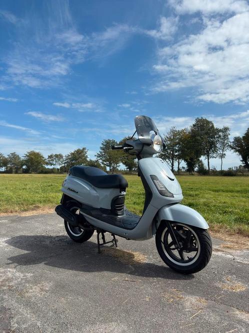 Sym fiddle 2, Fietsen en Brommers, Scooters | SYM, Zo goed als nieuw, Fiddle, Maximaal 45 km/u, Benzine, Ophalen
