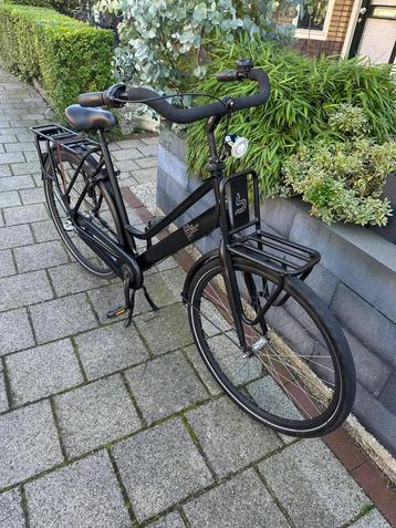 Een nette BSP damesfiets 28 inch zwart. te koop! beschikbaar voor biedingen