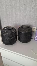 2 grote zwarte metalen Windlichten Set, Huis en Inrichting, Woonaccessoires | Kandelaars en Kaarsen, Gebruikt, Zwart, Ophalen of Verzenden