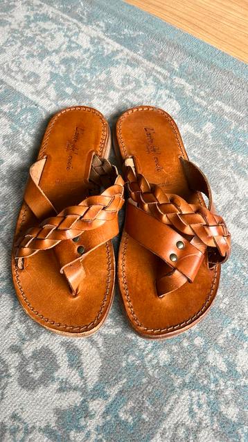 Leren teenslippers Vera Pelle. Gemaakt in Italië  maat 39 beschikbaar voor biedingen