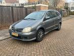 Nissan Almera Tino 1.8 2006 Grijs, 4 cilinders, Almera Tino, Origineel Nederlands, Zilver of Grijs