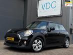 Mini Mini 1.5 Cooper Business | 136 PK | Navigatie | PDC, Voorwielaandrijving, Gebruikt, 4 stoelen, Zwart