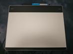 Wacom Intuos medium drawing tablet, Computers en Software, Tekentablets, Ophalen of Verzenden, Zo goed als nieuw