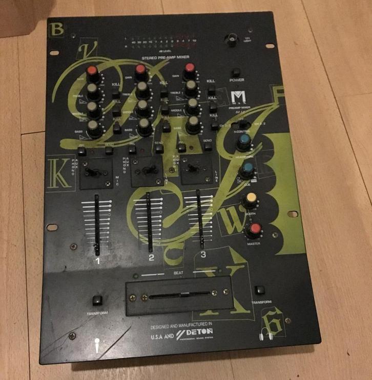 Deton stereo Amp Mixer, Muziek en Instrumenten, Mengpanelen, Gebruikt, Minder dan 5 kanalen, Microfooningang, Ophalen of Verzenden