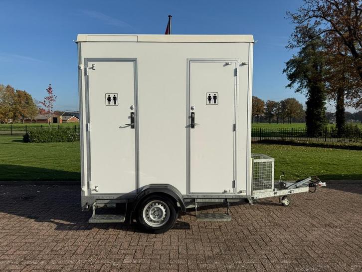 Toiletwagen 1-1 met Vermaler - Zeer netjes, Hobby en Vrije tijd, Feestartikelen | Verhuur, Zo goed als nieuw, Overige, Ophalen