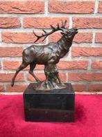 levensecht bronzen beeld van een edelhert, Antiek en Kunst, Ophalen of Verzenden