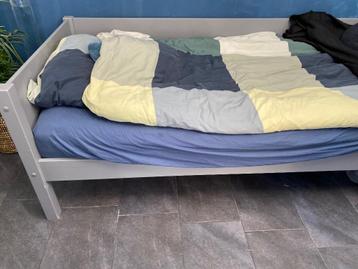 1 persoons bed Gratis beschikbaar voor biedingen