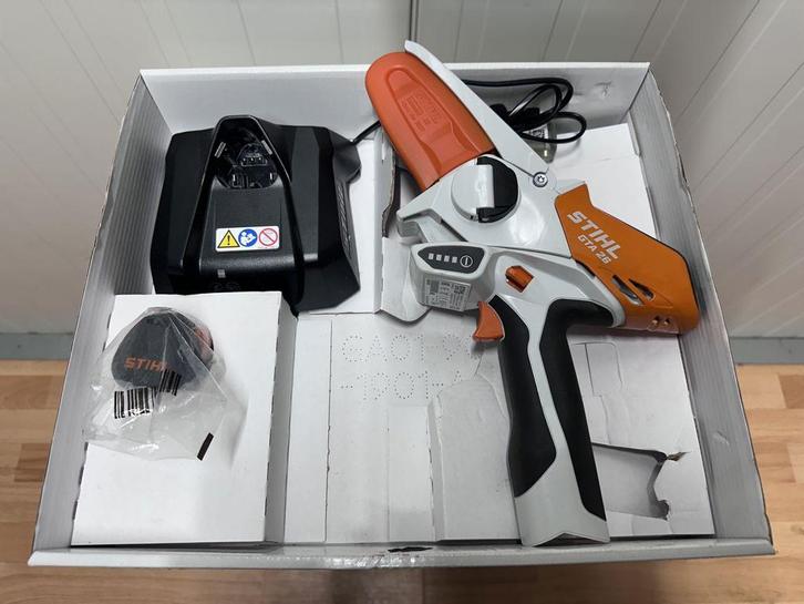 STIHL GTA26 ACCU-SNOEIZAAG SET, Doe-het-zelf en Verbouw, Gereedschap | Handgereedschap, Gebruikt