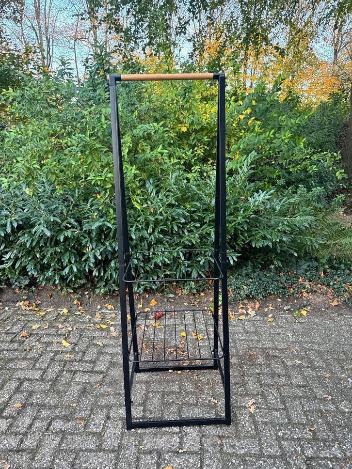 Brabantia Linn kledingrek – zwart met hout, Kleding | Dames, Kledingrekken, Zo goed als nieuw, Ophalen