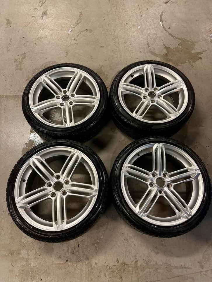 Audi RS4 Velgenset Imitatie 18” Incl Pirelli Winterbanden, Auto-onderdelen, Banden en Velgen, Banden en Velgen, Winterbanden, 18 inch