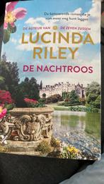Lucinda Riley - De nachtroos, Lucinda Riley, Ophalen of Verzenden, Zo goed als nieuw, Amerika