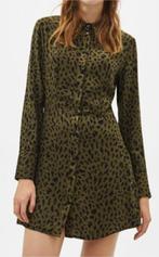 Bershka shirtdress met print maat m khaki groen zwart maat m, Kleding | Dames, Jurken, Nieuw, Groen, Maat 38/40 (M), Ophalen of Verzenden