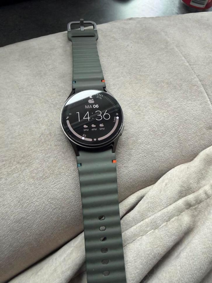 Samsung Galaxy Watch 7 Groen- Topconditie!, Sieraden, Tassen en Uiterlijk, Smartwatches, Zo goed als nieuw, Android, Grijs, Afstand