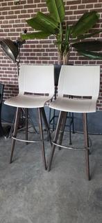 2 barkrukken barstoelen bar stoelen Kusch & co Universo, 2 krukken, Ophalen, Zo goed als nieuw, 60 tot 90 cm