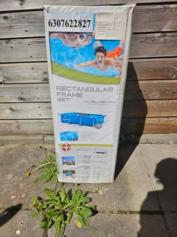 Intex zwembad 2.20mx1.50mx60cm 1x opgezet beschikbaar voor biedingen