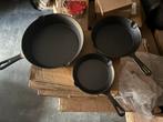 3 Nieuwe Gietijzeren Koekenpannen Set, Huis en Inrichting, Keuken | Potten en Pannen, Ophalen of Verzenden, Nieuw, Gietijzer, Koekenpan of Braadpan