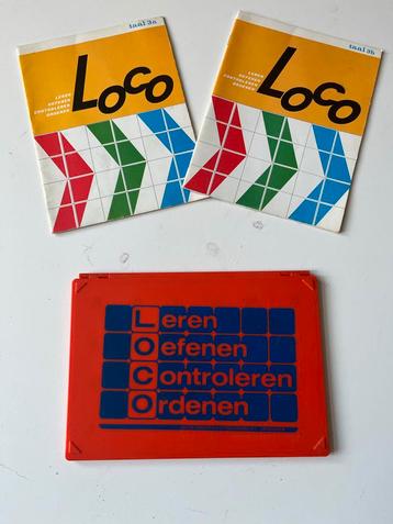 Vintage LOCO met 2 boekjes beschikbaar voor biedingen