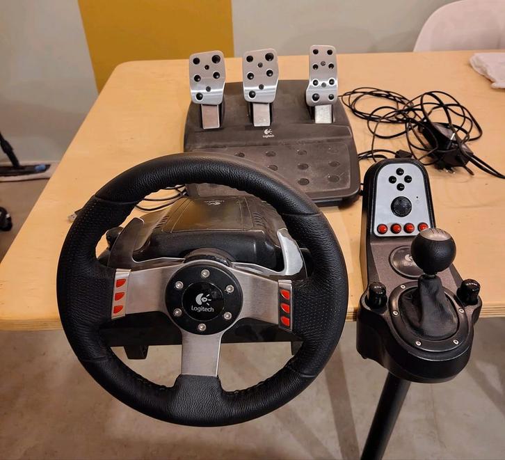 Logitech G27 Racestuur + Shifter + Pedalen, Spelcomputers en Games, Spelcomputers | Overige, Gebruikt, Ophalen of Verzenden