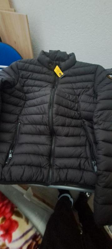 PJS Dames Jas - Zo goed als nieuw! beschikbaar voor biedingen