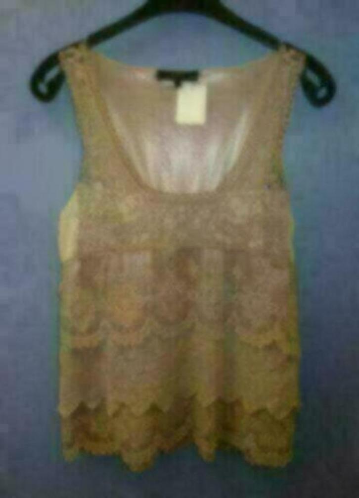 An'ge nude roze kleurige broderie top in laagjes S-M 28557, Kleding | Dames, Tops, Zo goed als nieuw, Maat 36 (S), Roze, Zonder mouw