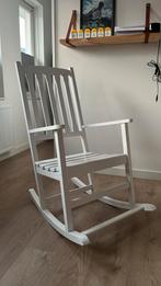 Comfortabele witte houten schommelstoel, Ophalen, Zo goed als nieuw, Stoel(en)