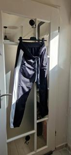 Under Armour broek 46/48 zwart witte bies, Ophalen of Verzenden, Zo goed als nieuw, Maat 46/48 (XL) of groter, Zwart