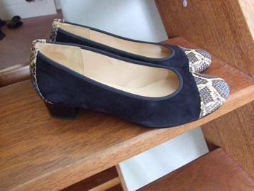 Hassia nagenoeg nieuwe suede blauwe schoenen met accent 6/40 beschikbaar voor biedingen