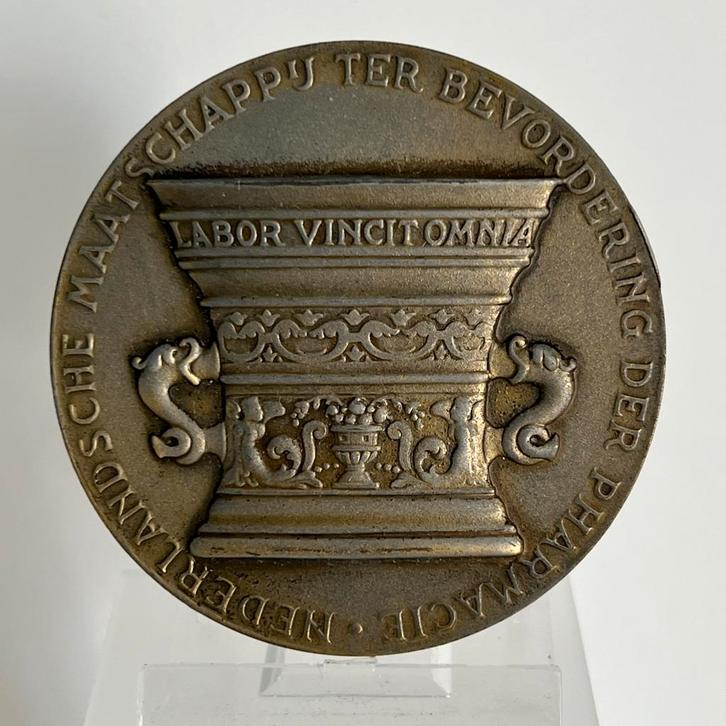 Penning 100 Jaar Nederlandse Maatschappij Pharmacie 1942, Postzegels en Munten, Penningen en Medailles, Brons, Ophalen of Verzenden