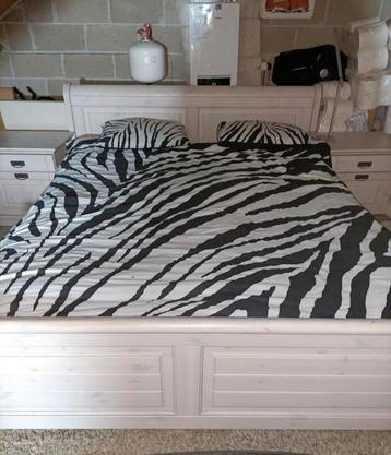 Complete White wash slaapkamer  beschikbaar voor biedingen