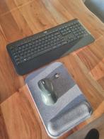 Logitech MK545 Draadloos Toetsenbord + Muis + Mat, Computers en Software, Toetsenborden, Logitech, Ophalen of Verzenden, Zo goed als nieuw