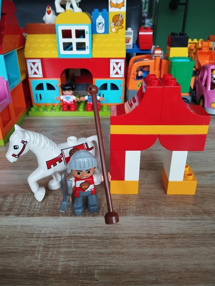Lego Duplo Ridder toernooi 10568, Kinderen en Baby's, Speelgoed | Duplo en Lego, Gebruikt, Duplo, Ophalen of Verzenden