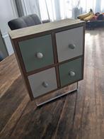 Mini houten ladenkast met metalen voet, Minder dan 50 cm, Ophalen of Verzenden, Zo goed als nieuw, 3 of 4 laden