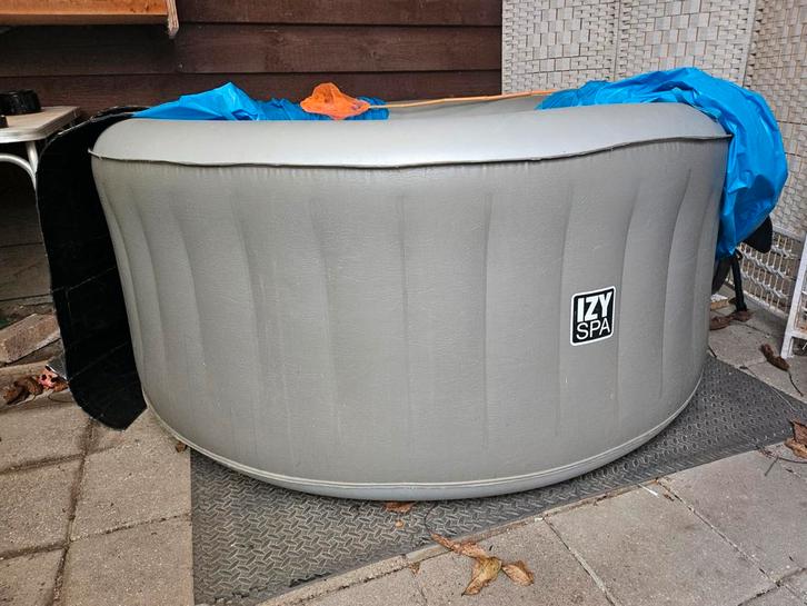 ️Jacuzzi met bubbelfunctie, Hobby en Vrije tijd, Overige Hobby en Vrije tijd, Ophalen