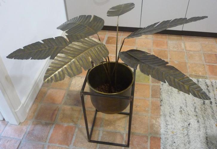 PTMD gouden metalen plant met standaard en pot, Tuin en Terras, Bloempotten, Zo goed als nieuw, Metaal, 70 cm of meer, Minder dan 25 cm