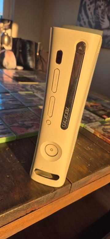 XBOX 360 + 33!! Games en controller beschikbaar voor biedingen