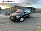 Opel Zafira 1.6-16V Comfort, Auto's, Gebruikt, 4 cilinders, 7 stoelen, Zwart