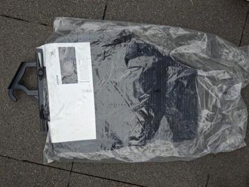 Rubber mattenset Peugeot e2008 beschikbaar voor biedingen