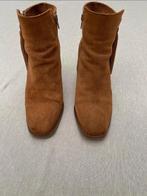 Bruine suede laarsjes, enkellaarsjes invito maat 40, Bruin, Lage of Enkellaarzen, Ophalen of Verzenden, Zo goed als nieuw
