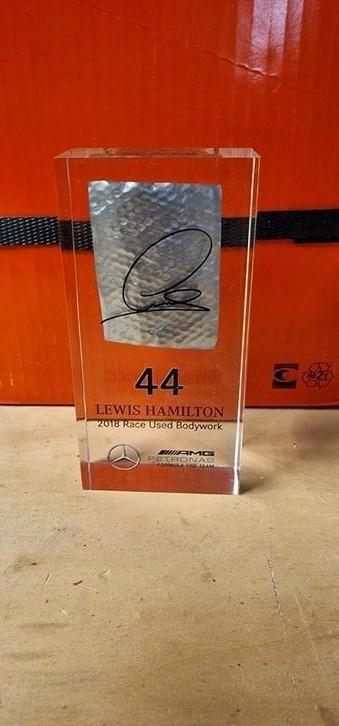 F1 Lewis hamilton bodywork amg Petronas  beschikbaar voor biedingen