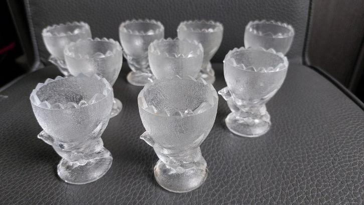 9 vintage glazen eierdopjes: 'kip en gebarsten ei' (2 extra), Antiek en Kunst, Antiek | Glas en Kristal, Ophalen