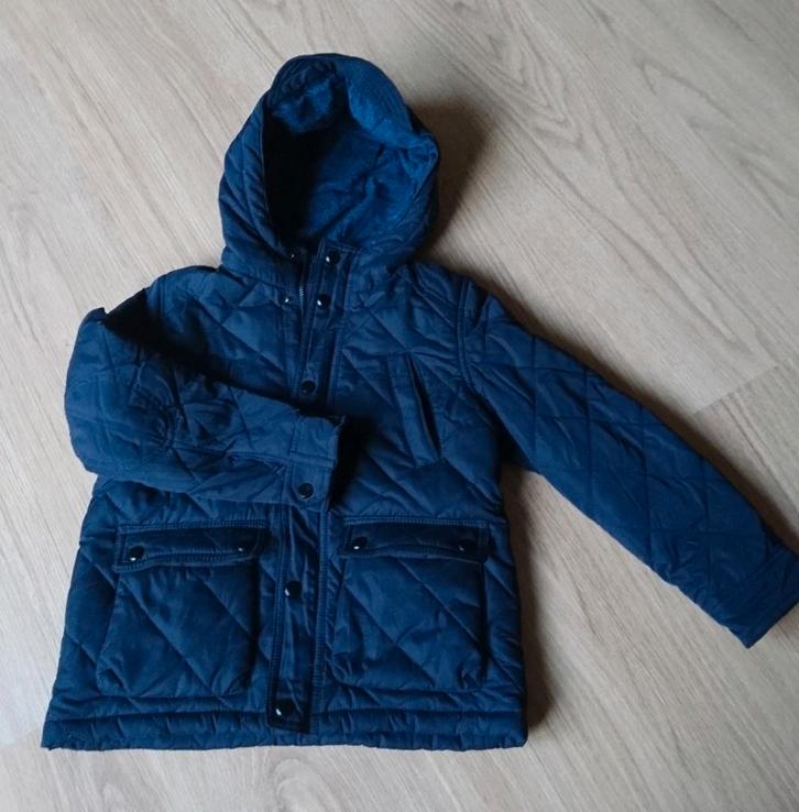 Zara gewatteerd blauwe jas - maat 122, Kinderen en Baby's, Kinderkleding | Maat 122, Zo goed als nieuw, Jongen, Jas, Ophalen of Verzenden