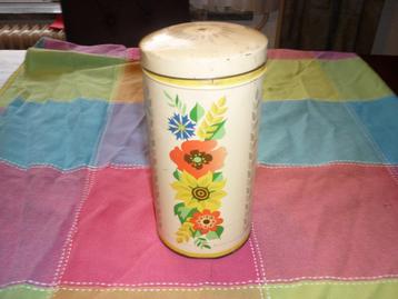 Mooie beschuitblik met bloemen erop in goede staat beschikbaar voor biedingen