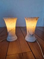 2 vintage spaanse albast tafel lampen, Huis en Inrichting, Lampen | Tafellampen, Ophalen of Verzenden, Zo goed als nieuw, Minder dan 50 cm