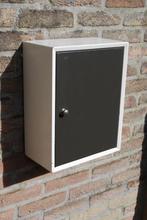 Vintage medicijnkastje metaal, Minder dan 50 cm, Gebruikt, Overige typen, Ophalen of Verzenden