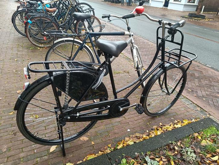 Omafiets 28 inch slag in achterband, Fietsen en Brommers, Fietsen | Dames | Omafietsen, Gebruikt, 47 tot 50 cm, Ophalen