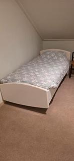 Elektrisch verstelbaar senioren bed 90x200, Ophalen, Zo goed als nieuw, Eenpersoons, Modern