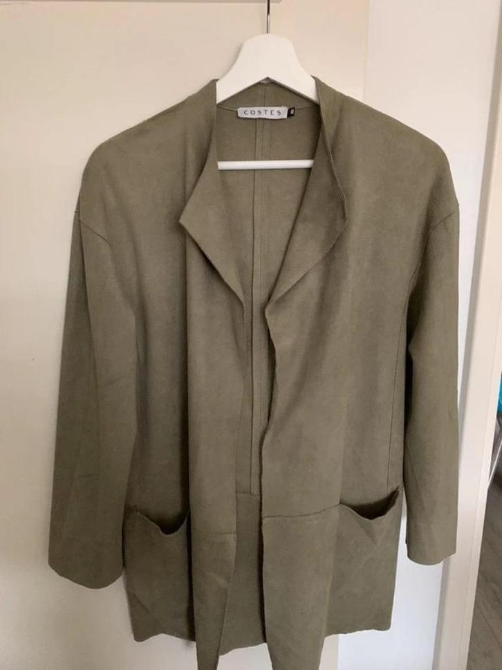 Kaki groen, suède jacket van Costes maat M, Kleding | Dames, Jasjes, Kostuums en Pakken, Nieuw, Jasje, Maat 38/40 (M), Groen, Ophalen of Verzenden