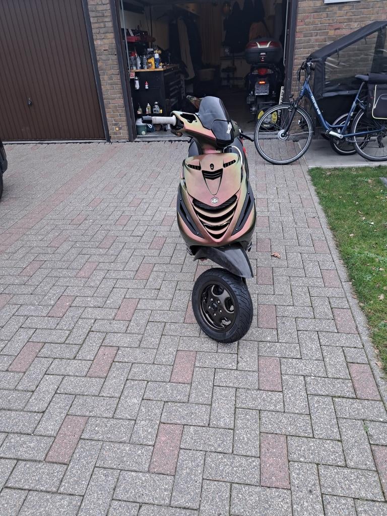 Piaggio zip sp 172cc stage 3, Fietsen en Brommers, Scooters | Piaggio, Ophalen of Verzenden, Zo goed als nieuw, Benzine, Zip