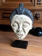 Decoratief houten masker op standaard van Hartog Wonen, Ophalen of Verzenden