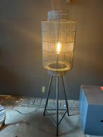 Zwart metalen vloerlamp, Huis en Inrichting, Lampen | Vloerlampen, Ophalen, Zo goed als nieuw, Metaal, 100 tot 150 cm